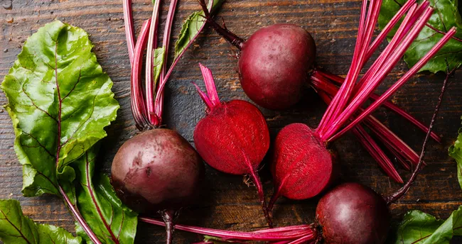 Doğal Güzellik İçin Beslenme: Cildi Destekleyen Doğal Besinler