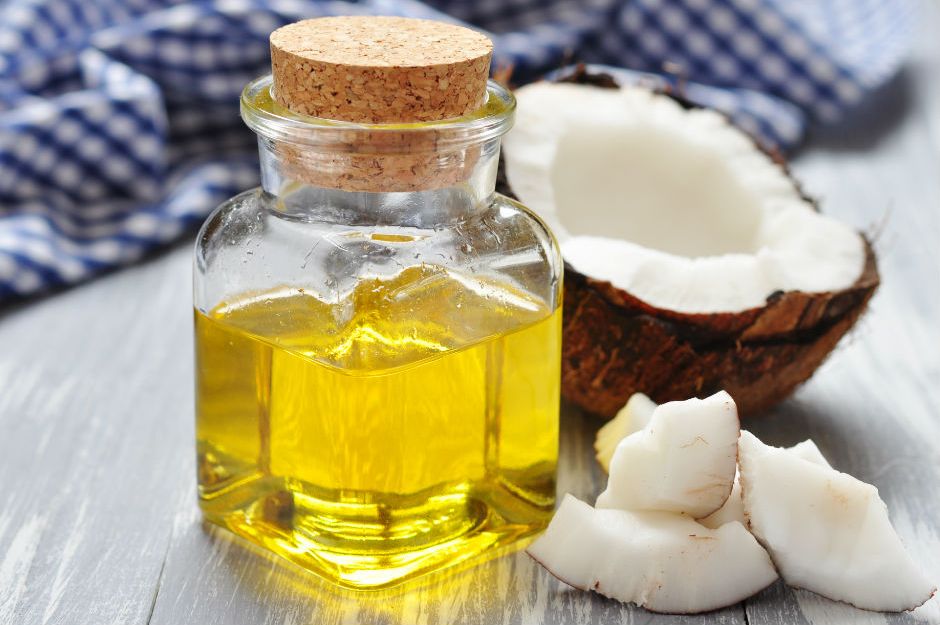 Doğal Yağlarla Tırnak Güçlendirme: Zeytinyağı, Hindistan Cevizi Yağı, Avokado Yağı ve Çay Ağacı Yağı