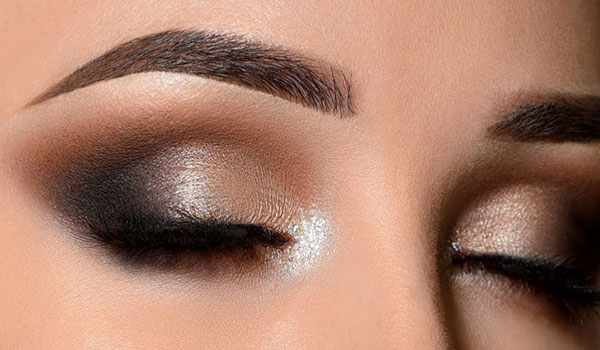 Göz Makyajında Kusursuz Uyum: Adım Adım Rehber ve Farklı Stil Önerileri