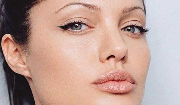 Göz Makyajında Kusursuz Uyum: Adım Adım Rehber ve Farklı Stil Önerileri