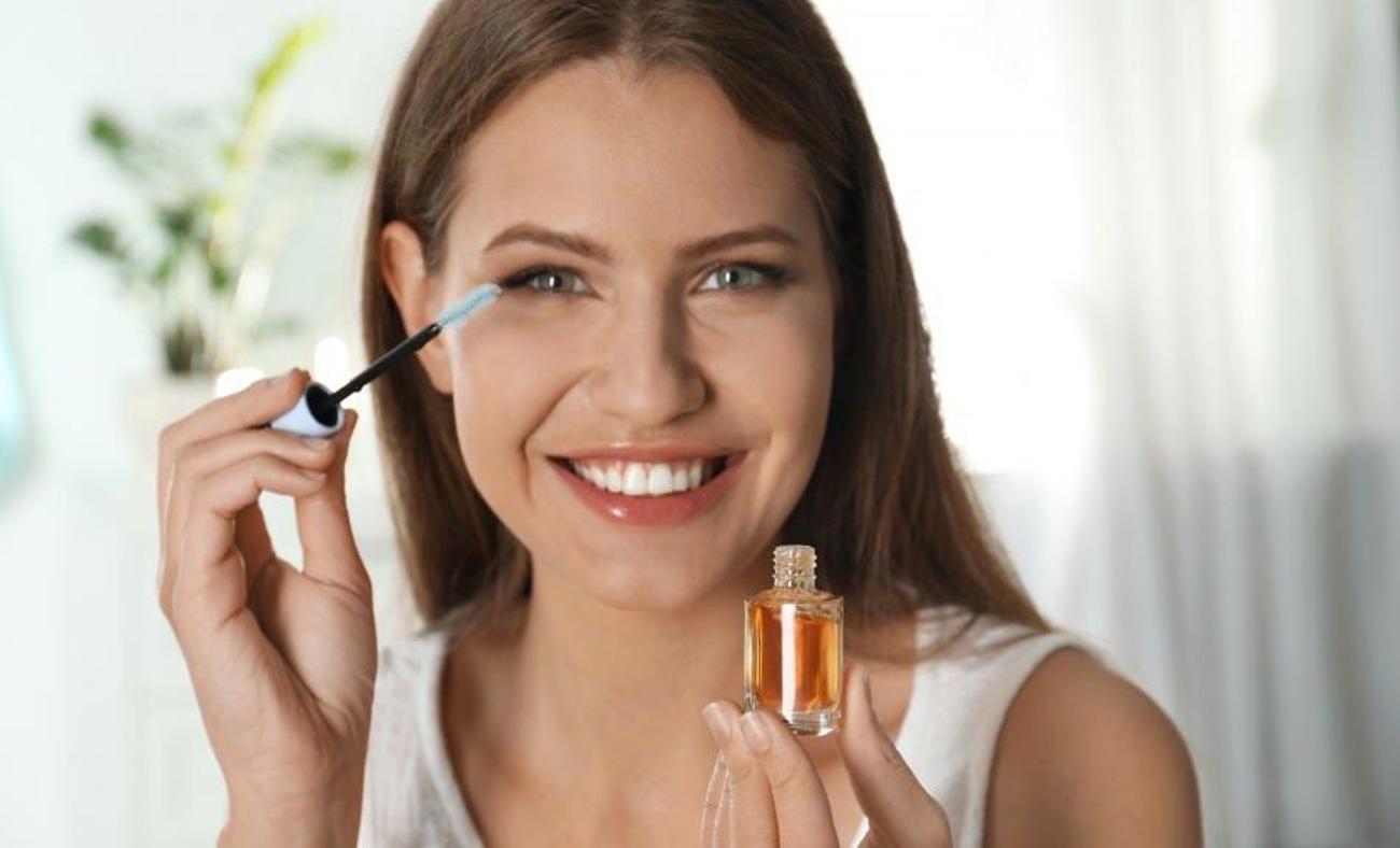 Kirpik Uzamasını Destekleyen Basit ve Etkili 10 Uygulama