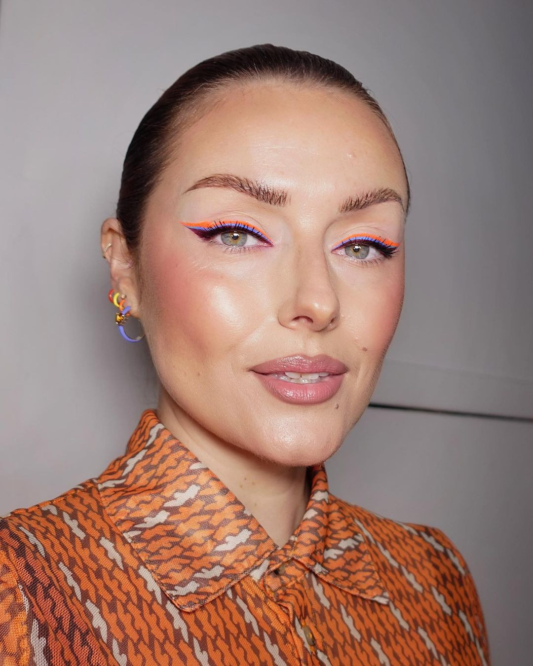 Renkli Eyeliner ile Canlı Bir Yaz Başlangıcı