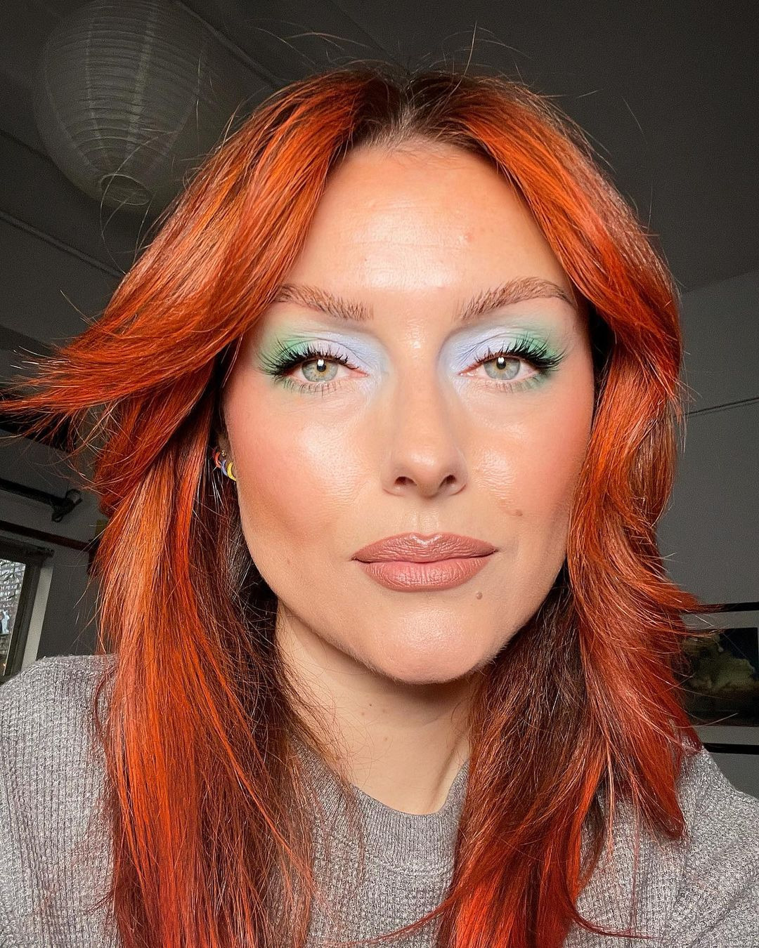 Renkli Eyeliner ile Canlı Bir Yaz Başlangıcı