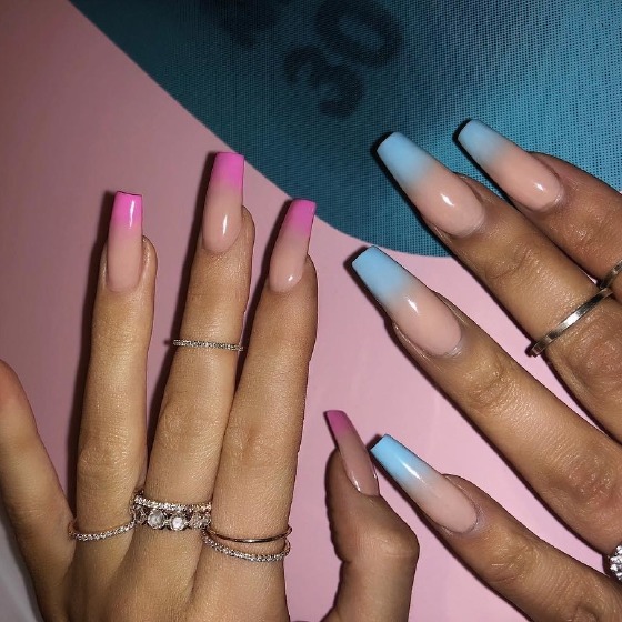 Taşlı Tırnaklarla Ulaşılan Şık ve Yaz Güzeli Görünümler