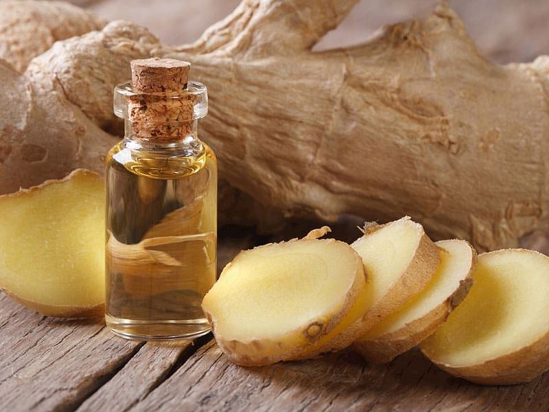 Kas Ağrılarını Rahatlatan Doğal Yağlar: Güvenli Kullanım İçin Bilmeniz Gerekenler