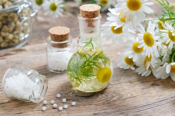 Papatya Yağının Çok Yönlü Kullanım Alanları ve Sağlık Faydaları